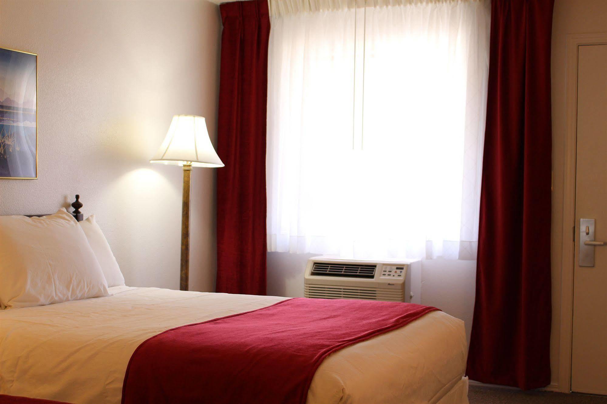 Sovana Inn Medford Eksteriør bilde